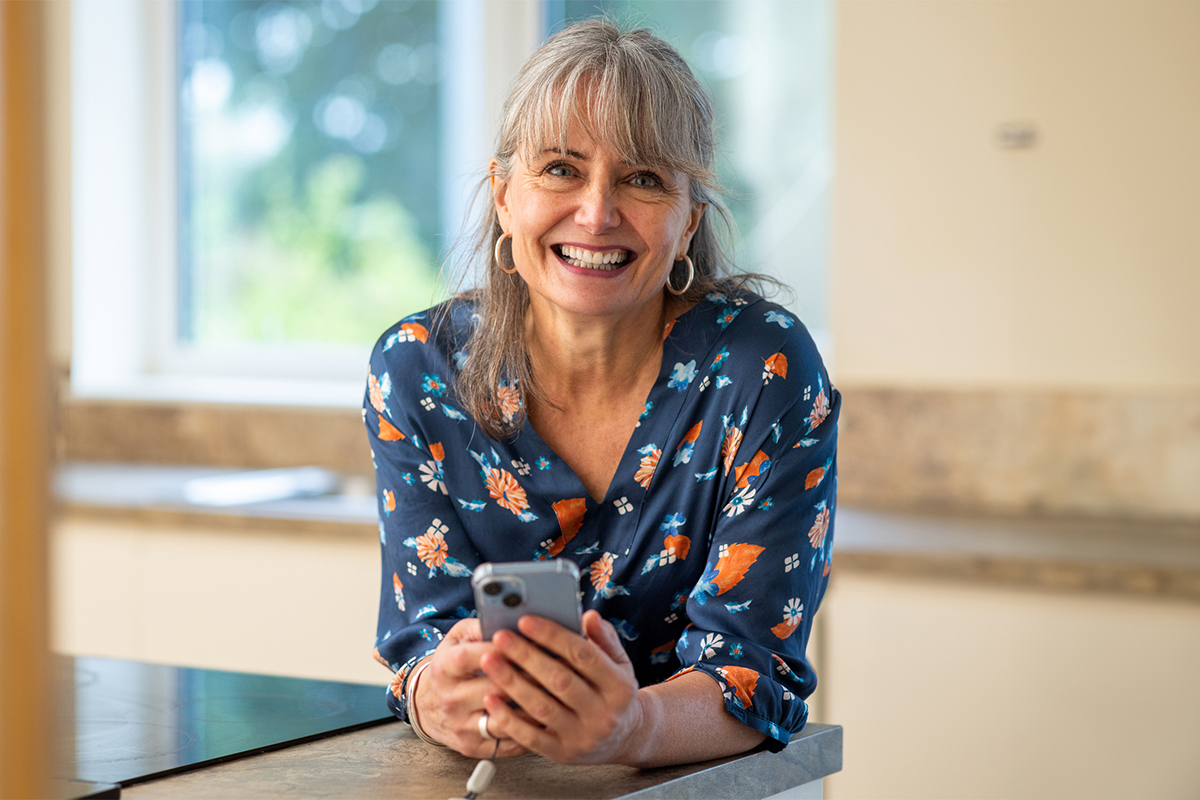 Smiling lady with nice teeth